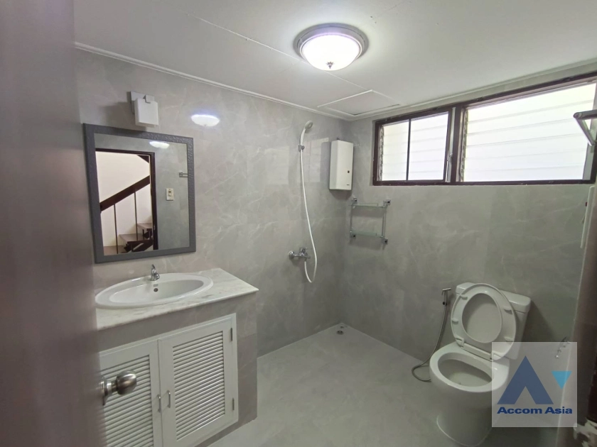 11  3 br House for rent and sale in Sukhumvit ,Bangkok BTS Phrom Phong 2513018