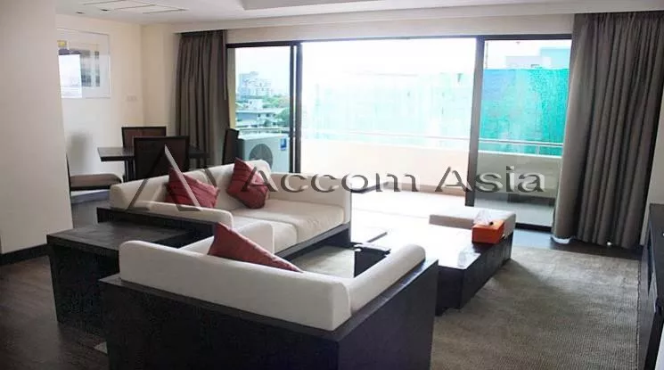  2 Bedrooms  Apartment For Rent in Phaholyothin, Bangkok  near BTS Sanam Pao (1413031)