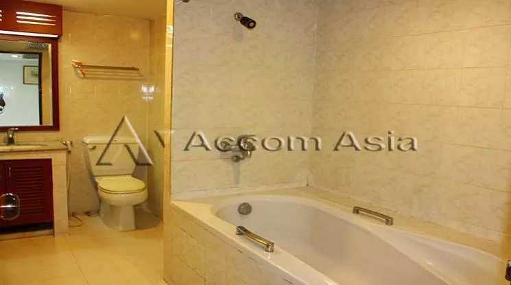 6  2 br Apartment For Rent in Phaholyothin ,Bangkok BTS Ari at Easy to access BTS Skytrain 1413036