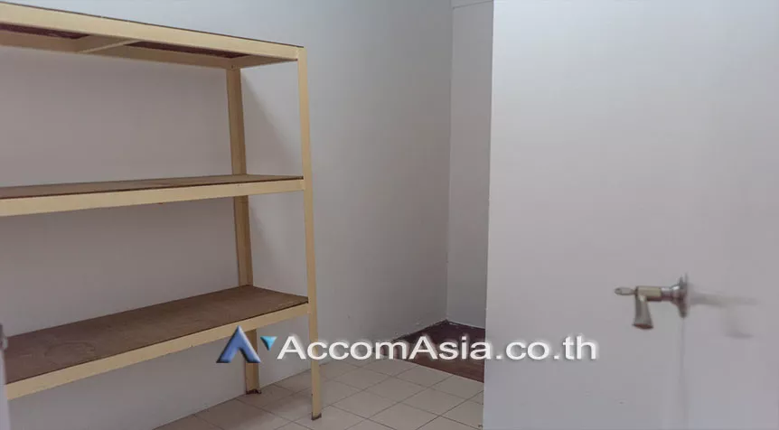 8  4 br Apartment For Rent in Sukhumvit ,Bangkok BTS Asok - MRT Sukhumvit at Homely Atmosphere 10110