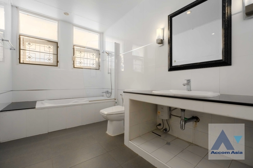 16  3 br House For Rent in Ploenchit ,Bangkok BTS Ploenchit 1713048