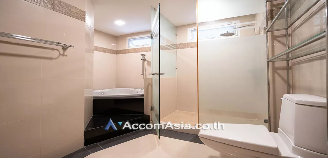 7  3 br Apartment For Rent in Sathorn ,Bangkok BTS Chong Nonsi at The Lush Greenery Residence 1413089