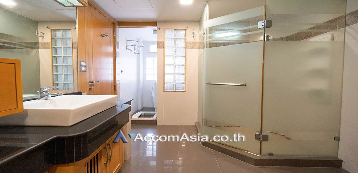8  3 br Apartment For Rent in Sathorn ,Bangkok BTS Chong Nonsi at The Lush Greenery Residence 1413089