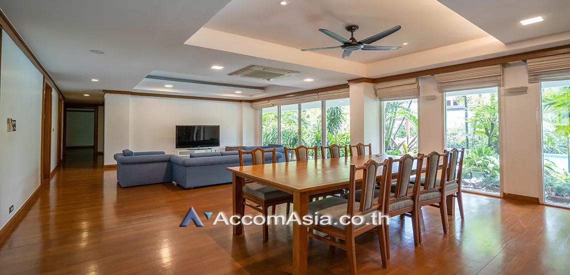unitPet friendly |  3 Bedrooms  Apartment For Rent in Sathorn, Bangkok  near BTS Chong Nonsi (1413089)