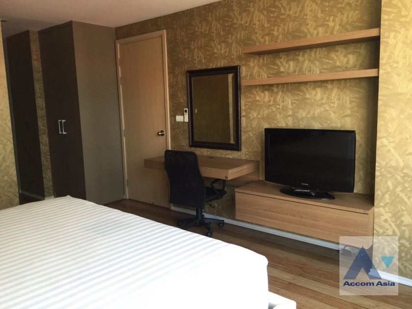 unit 1 Bedroom  Condominium For Rent & Sale in Sukhumvit, Bangkok  near BTS Nana (1513093)