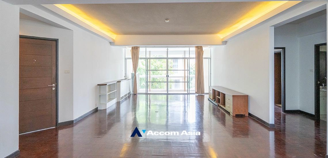 unit 3 Bedrooms  Apartment For Rent & Sale in Sukhumvit, Bangkok  near BTS Asok - MRT Sukhumvit (1513098)