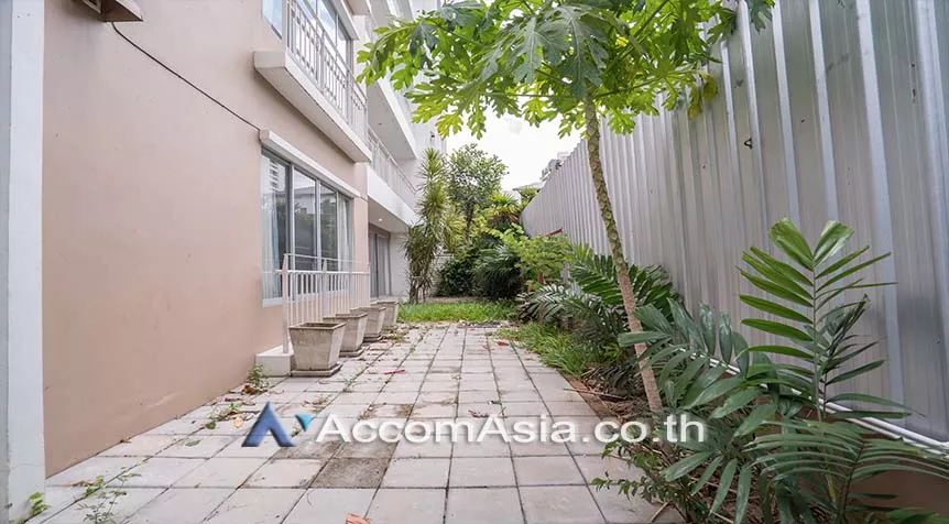 5  2 br Apartment For Rent in Sukhumvit ,Bangkok BTS Phrom Phong at The Greenery Low rise 1413101