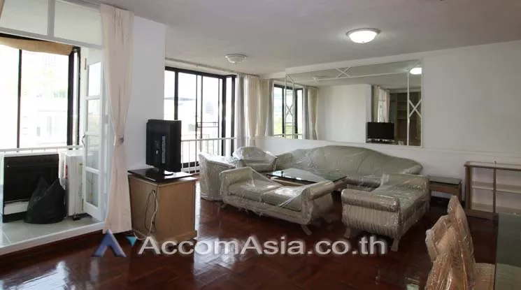 Pet friendly |  3 Bedrooms  Apartment For Rent in Ploenchit, Bangkok  near BTS Chitlom (1413105)