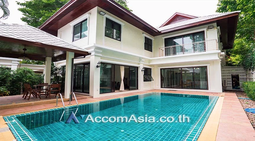 Private Swimming Pool, Pet friendly |  3 Bedrooms  House For Rent in Sathorn, Bangkok  near BTS Chong Nonsi (50065)