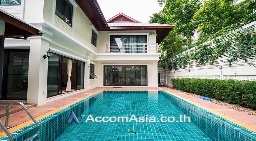 Private Swimming Pool, Pet friendly |  3 Bedrooms  House For Rent in Sathorn, Bangkok  near BTS Chong Nonsi (50065)