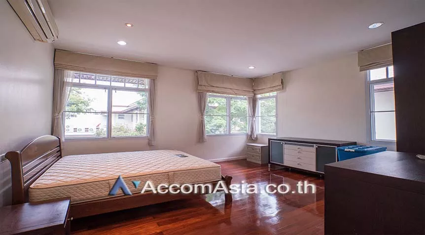 14  4 br House For Rent in Sathorn ,Bangkok BTS Chong Nonsi at Privacy House  in Compound 50066