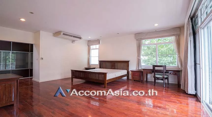 12  4 br House For Rent in Sathorn ,Bangkok BTS Chong Nonsi at Privacy House  in Compound 50066