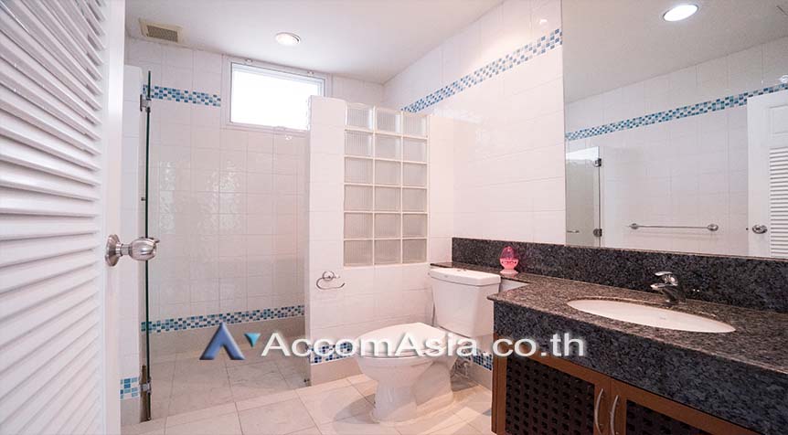18  4 br House For Rent in Sathorn ,Bangkok BTS Chong Nonsi at Privacy House  in Compound 50066