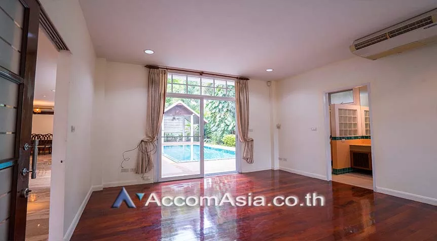 8  4 br House For Rent in Sathorn ,Bangkok BTS Chong Nonsi at Privacy House  in Compound 50066