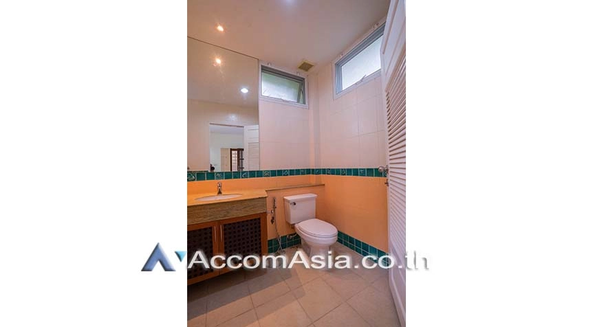 20  4 br House For Rent in Sathorn ,Bangkok BTS Chong Nonsi at Privacy House  in Compound 50066
