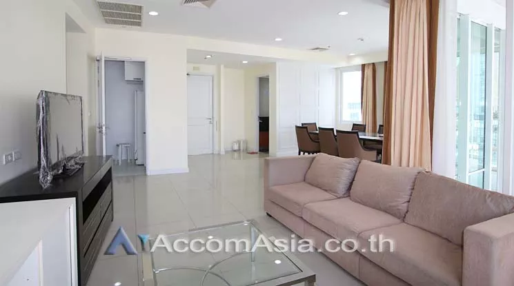  3 Bedrooms  Condominium For Rent & Sale in Ploenchit, Bangkok  near BTS Ratchadamri (1513160)