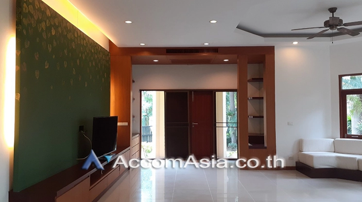 unit 4 Bedrooms  House For Rent in Ratchadaphisek, Bangkok  (1813168)