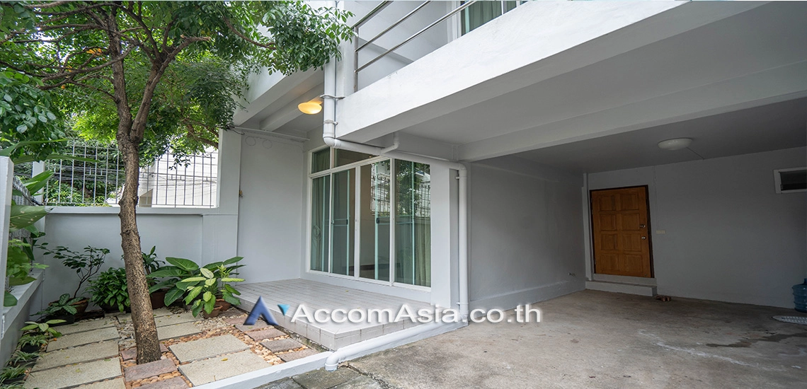unitHome Office |  6 Bedrooms  House For Rent in Sukhumvit, Bangkok  near BTS Ekkamai (2513187)