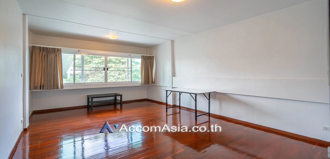 14  6 br House For Rent in Sukhumvit ,Bangkok BTS Ekkamai 2513187