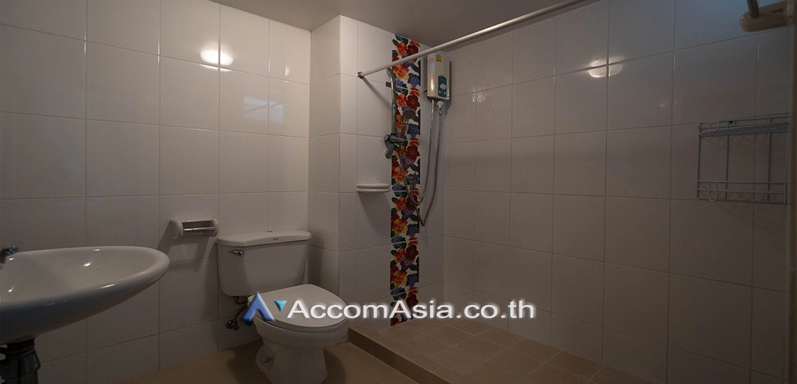 22  6 br House For Rent in Sukhumvit ,Bangkok BTS Ekkamai 2513187