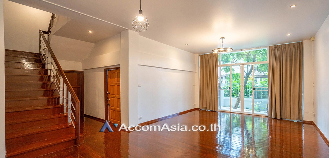 7  6 br House For Rent in Sukhumvit ,Bangkok BTS Ekkamai 2513187