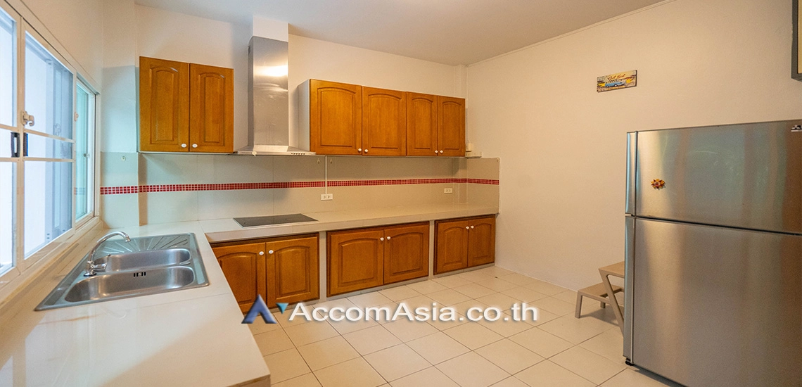 8  6 br House For Rent in Sukhumvit ,Bangkok BTS Ekkamai 2513187