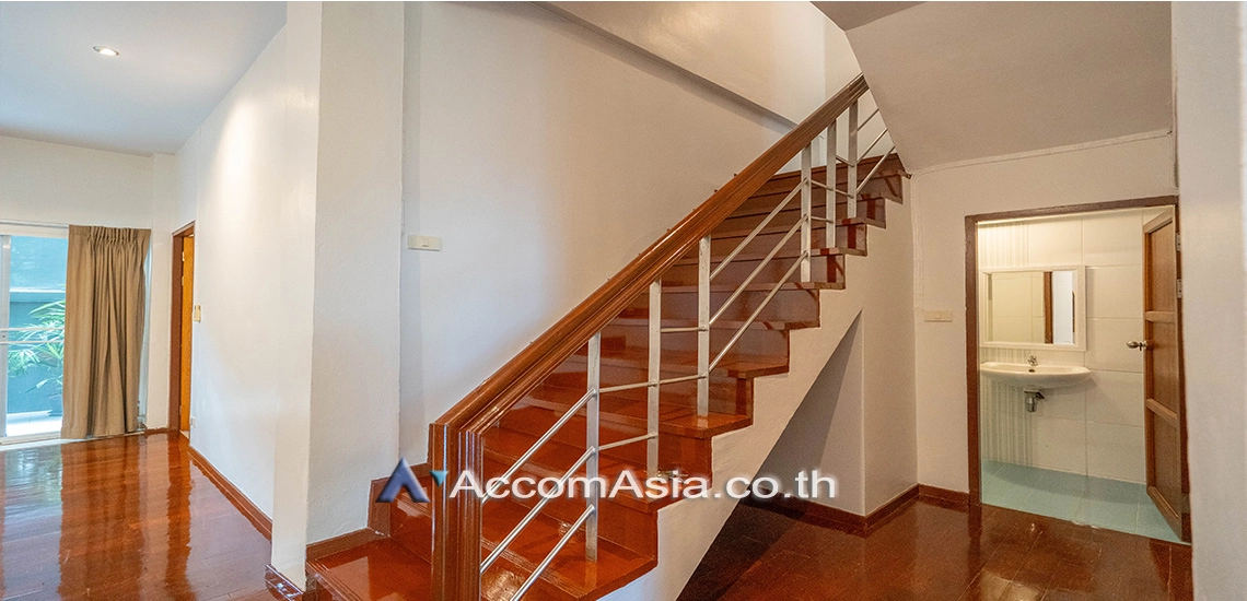 9  6 br House For Rent in Sukhumvit ,Bangkok BTS Ekkamai 2513187