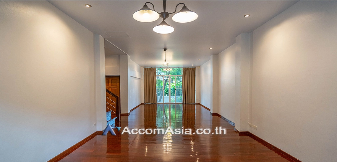 10  6 br House For Rent in Sukhumvit ,Bangkok BTS Ekkamai 2513187
