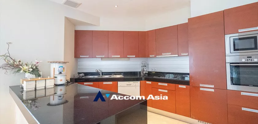  2 Bedrooms  Condominium For Rent in Silom, Bangkok  near BTS Chong Nonsi - BRT Arkhan Songkhro (1513209)