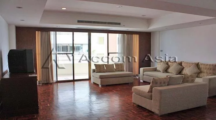 Pet friendly |  3 Bedrooms  Apartment For Rent in Sukhumvit, Bangkok  near BTS Phrom Phong (1413228)