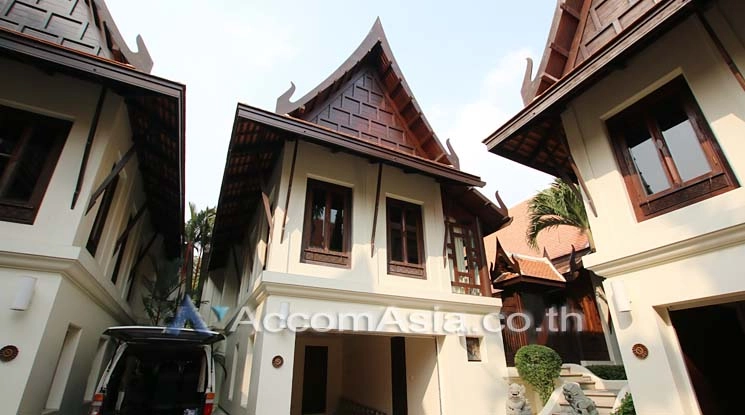 12  4 br House for rent and sale in Sukhumvit ,Bangkok BTS Ekkamai at The classical charming 50068