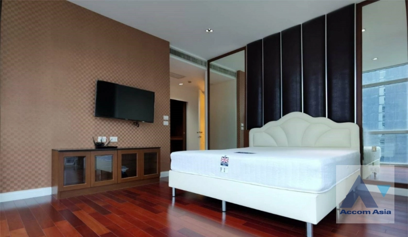 5  3 br Condominium For Rent in Ploenchit ,Bangkok BTS Ploenchit at Athenee Residence 1513261