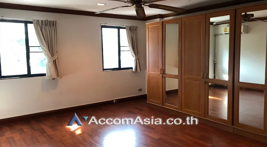 7  4 br Townhouse For Rent in Sukhumvit ,Bangkok BTS Asok - MRT Sukhumvit at Kiarti Thanee City 2513275