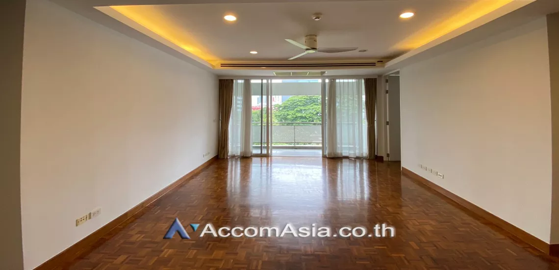 Pet friendly |  4 Bedrooms  Apartment For Rent in Sathorn, Bangkok  near BTS Chong Nonsi (1413277)