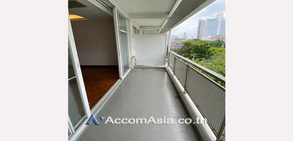 18  4 br Apartment For Rent in Sathorn ,Bangkok BTS Chong Nonsi at Low rise - Cozy Apartment 1413277