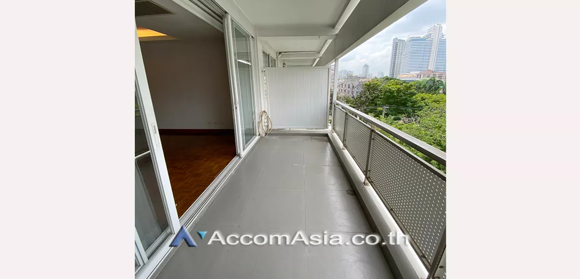 18  4 br Apartment For Rent in Sathorn ,Bangkok BTS Chong Nonsi at Cozy Low-Rise Apartment in a Premium Compound 1413277