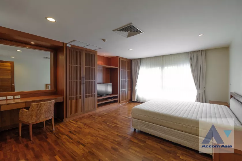 11  3 br Apartment For Rent in Sathorn ,Bangkok BTS Chong Nonsi at Quality Of Living 1413286