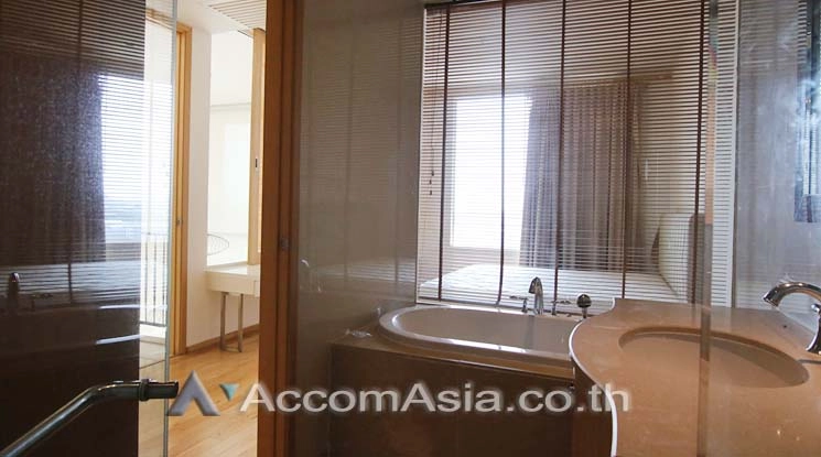 5  2 br Condominium For Rent in Sathorn ,Bangkok BTS Chong Nonsi - BRT Sathorn at The Empire Place 1513301
