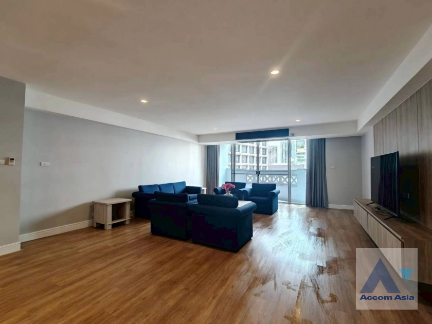 Pet friendly |  Newly renovated modern style living place Apartment  4 Bedroom for Sale & Rent MRT Sukhumvit in Sukhumvit Bangkok