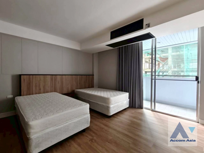 20  4 br Apartment for rent and sale in Sukhumvit ,Bangkok BTS Asok - MRT Sukhumvit at Newly renovated modern style living place 1413314