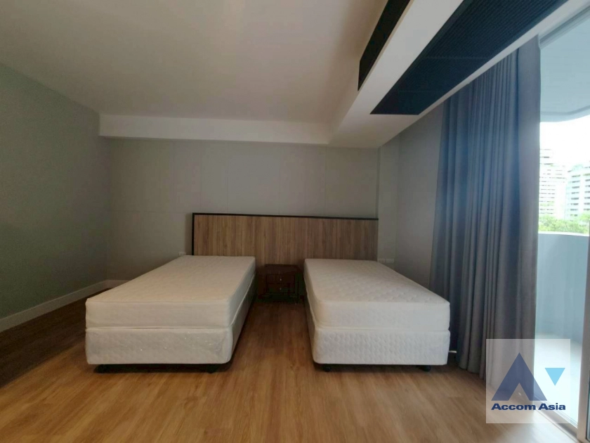 24  4 br Apartment for rent and sale in Sukhumvit ,Bangkok BTS Asok - MRT Sukhumvit at Newly renovated modern style living place 1413314