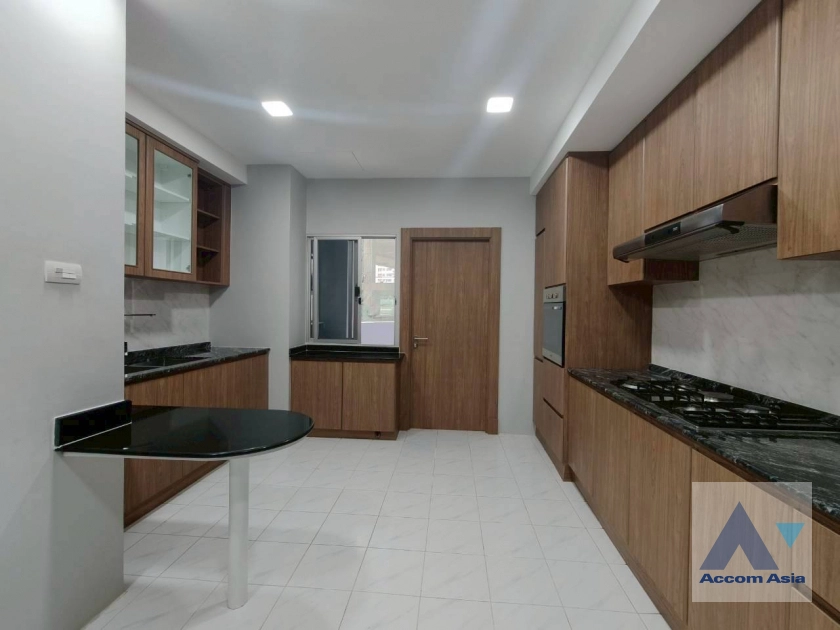 6  4 br Apartment for rent and sale in Sukhumvit ,Bangkok BTS Asok - MRT Sukhumvit at Newly renovated modern style living place 1413314