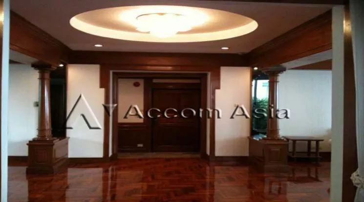  1  4 br Apartment For Rent in Sukhumvit ,Bangkok BTS Asok - MRT Sukhumvit at Newly renovated modern style living place 1413315