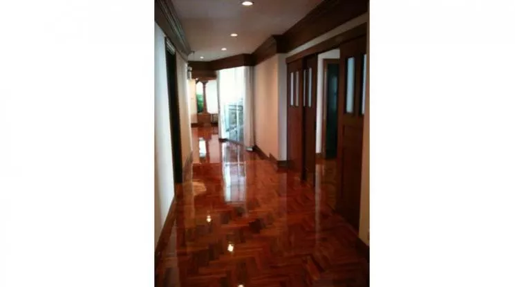  1  4 br Apartment For Rent in Sukhumvit ,Bangkok BTS Asok - MRT Sukhumvit at Newly renovated modern style living place 1413315