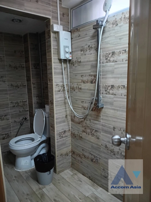 24  7 br Townhouse for rent and sale in Sukhumvit ,Bangkok BTS Ekkamai 2513324