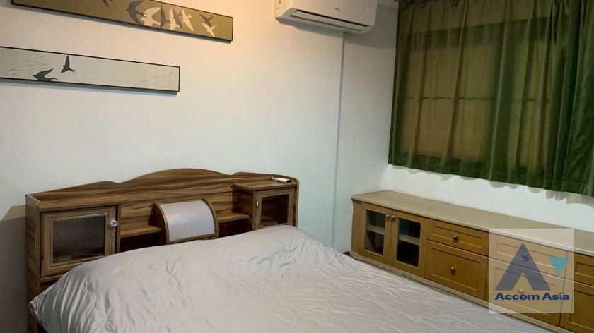 15  7 br Townhouse for rent and sale in Sukhumvit ,Bangkok BTS Ekkamai 2513324