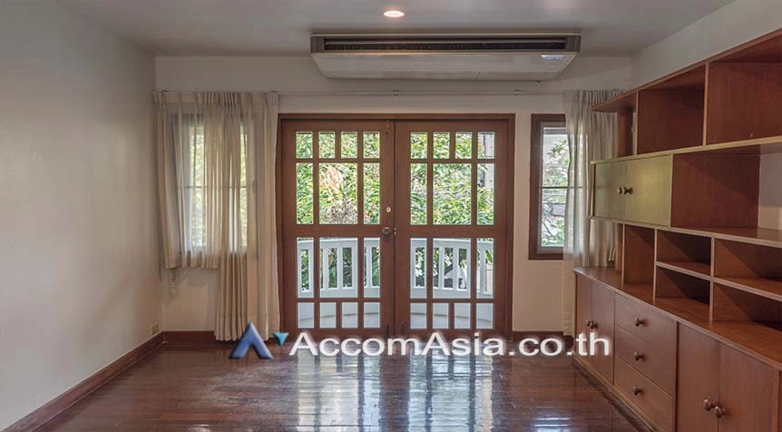 8  3 br House For Rent in Ploenchit ,Bangkok BTS Ploenchit 1713336