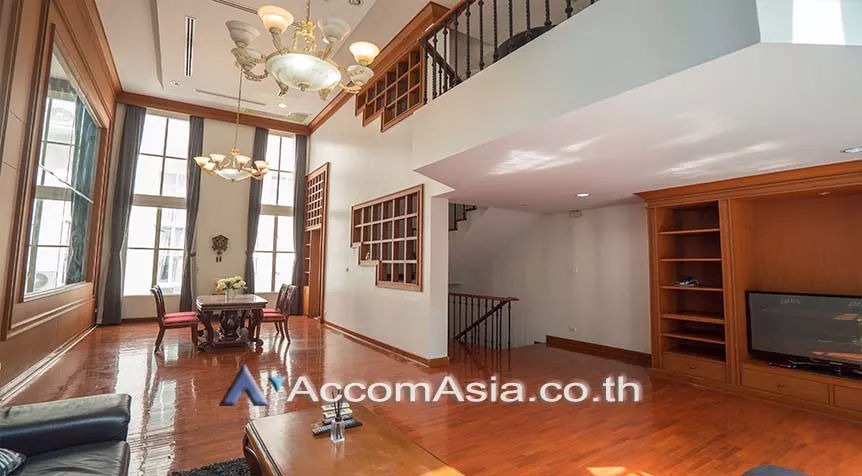 Pet friendly |  Baan Klang Krung Thonglor House  4 Bedroom for Rent BTS Thong Lo in Sukhumvit Bangkok