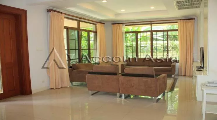  5 Bedrooms  House For Rent & Sale in Pattanakarn, Bangkok  (1713394)