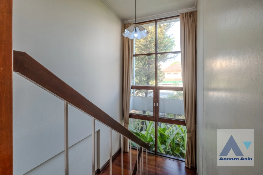 12  5 br House for rent and sale in Phaholyothin ,Bangkok BTS Sanam Pao 1913419